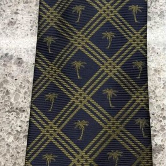 Lot of 3 Tommy Bahama “Off Island” 100% Silk Ties-Great Condition! - Picture 4 of 6